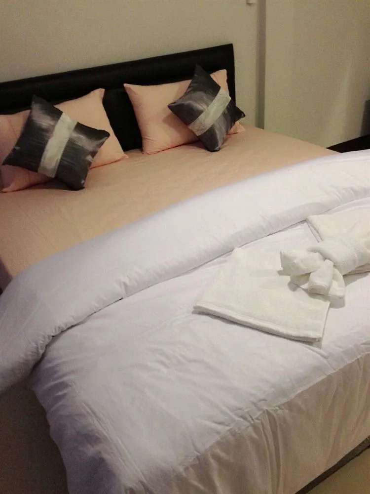 Hotel Lom La Lanta Ko Lanta 2*,