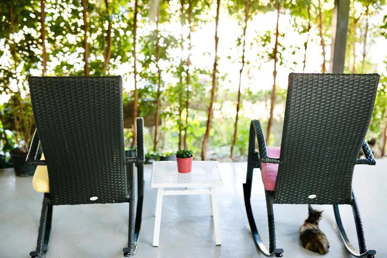 Hotel Lom La Lanta Ko Lanta
