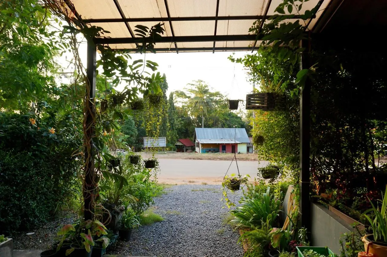 Hotel Lom La Lanta Ko Lanta